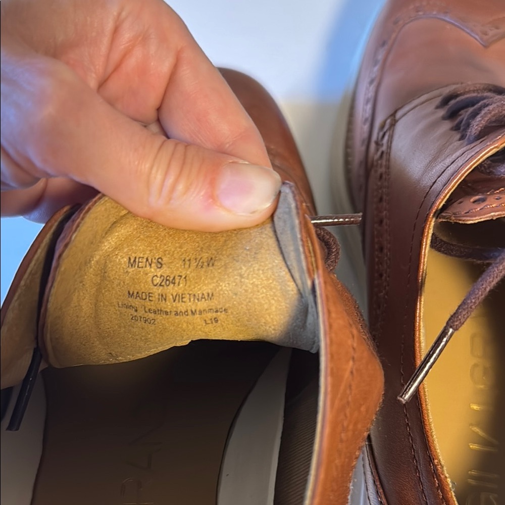 Men's ØriginalGrand Wingtip Oxfords Dress Shoes Cole Hann 11.5 Wide (worn twice) - Picture 12 of 12